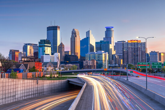 Minneapolis, Minnesota, USA Highways and Skyline 2076