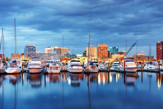 Norfolk, Virginia, USA on the Chesapeake Bay 2064