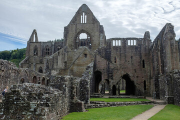 Fototapeta premium Tintern abbey
