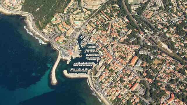 vue a&eacute;rienne de Sausset les Pins