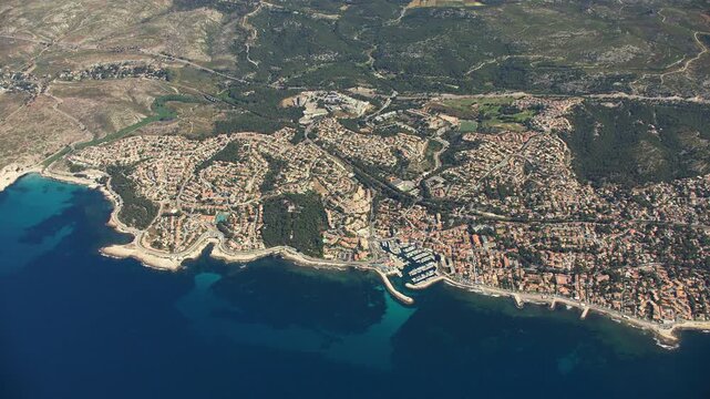 vue a&eacute;rienne de Sausset les Pins