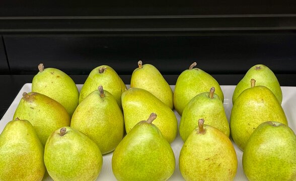 Fresh ripe green pears for sale