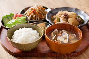 一汁三菜