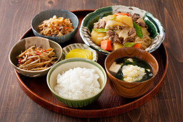 肉じゃが定食
