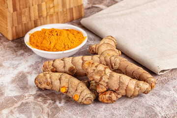 Fresh aroma tumeric roots heap