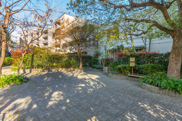 東京都目黒区下目黒の羅漢寺川ふれあい広場