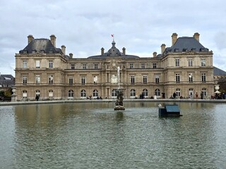 Elements of Parisian house architecture. Elements of houses.