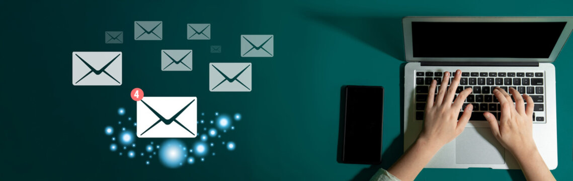 An email inbox with a new message notification alert. A concept of digital communication, correspondence, and unread electronic mail. Motif