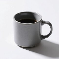 シンプルなグレーのコーヒーカップ（白背景）