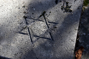 davidstern auf einem j&uuml;dischen grabstein