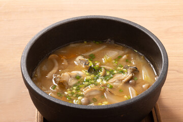 牡蠣スープ（コチュジャン　味噌味）