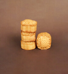 The earthy tones highlight the pastry’s natural color and smooth texture