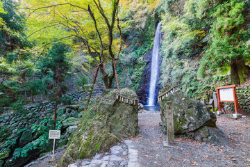 秋の養老の滝（岐阜県）