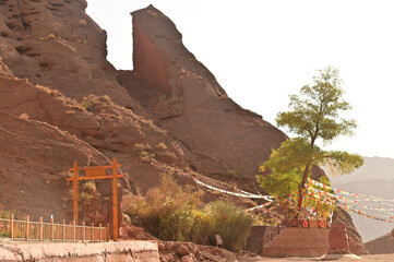 The Tianshan Grand Canyon or Kesileya Grand Canyon is a stunning natural feature in Xinjiang, China, characterized by its distinctive red canyons, formed by millions of years of wind and rain erosion.