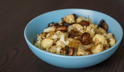 Roasted Cauliflower and Mushrooms in Bowl – Cozy Fall Veggie Side Dish