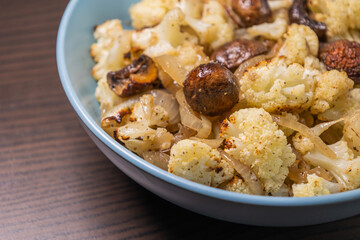 Roasted Cauliflower and Mushrooms in Bowl – Cozy Fall Veggie Side Dish