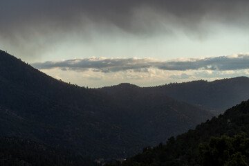 Obraz premium Storm clouds over the Sangre de Cristo Mountains, Santa Fe, New Mexico
