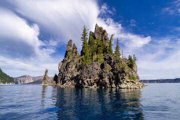 phantom ship crater lake island rocks © Terri Cage 