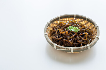 もずく　生もずく