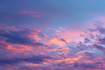 Fototapeta premium Vibrant Sunset Sky with Colorful Pink and Purple Clouds