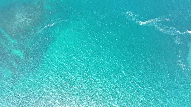 【ドローン】エメナルドグリーンの海 - Beautiful Emerald Green Sea in Japan