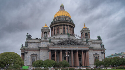 Obraz premium St. Isaac's Cathedral in St. Petersburg