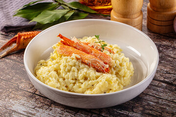 Risotto with natural crab leg