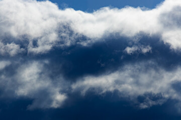 Fototapeta premium 雲の多い空