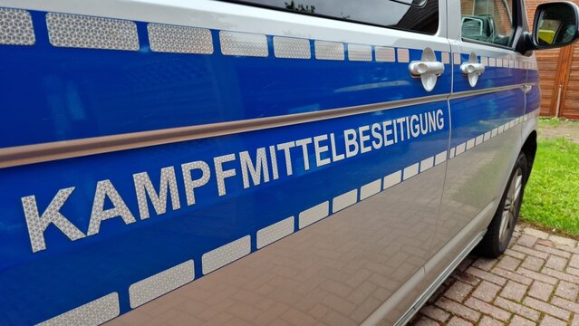 Kampfmittelbeseitigungsdienst oder Kampfmittelbeseitigung 