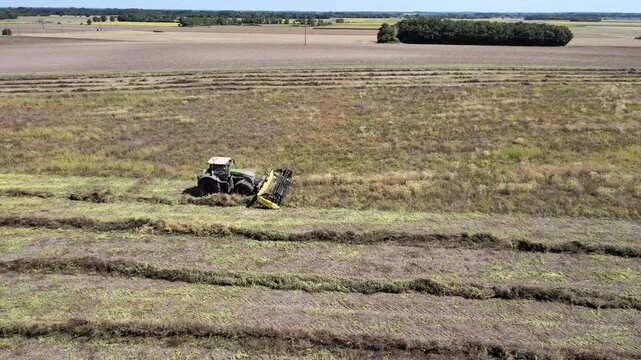 R&eacute;colte en tracteur - Drone