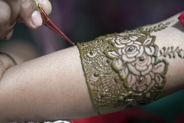 Applying Mehendi on Bengali Woman&rsquo;s Hand During Wedding Ritual