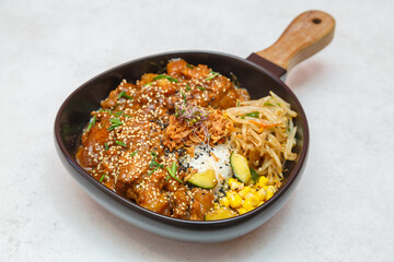 Yum Yum &ndash; nouilles au poulet exotique