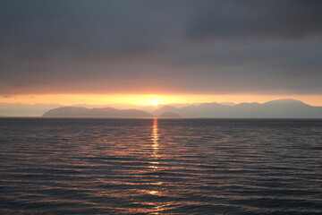 滋賀県 月見浜の朝焼けの絶景
