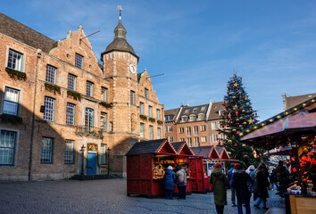 Weihnachtsmarkt am Rathaus in D&uuml;sseldorf