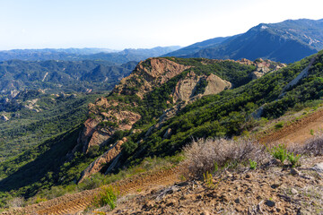 Fototapeta premium Majestic Red Rock Canyon Park Landscape in Santa Monica Mountains