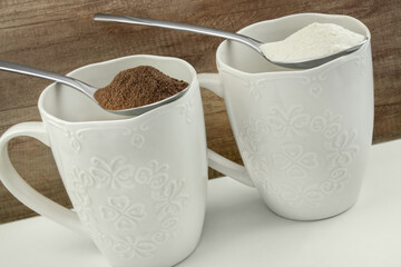 Kakaopulver dunkle und weisse Schokolade  Hot Chocolate dark and white cocoa powder