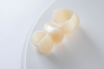 Zirconia block and dentures