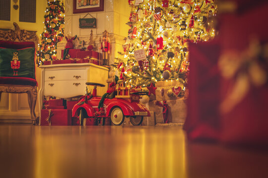 Christmas home decor, set-ups and decorations. Christmas spirit and home decor with a lot of details, in a warm and gentle light with a rich bokeh.