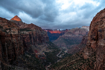 Naklejka premium zion