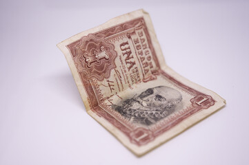 A vintage 1 one peseta banknote with the image of the Marqués de Santa Cruz . Old spanish one-peseta bill with the Marquis of Santa Cruz