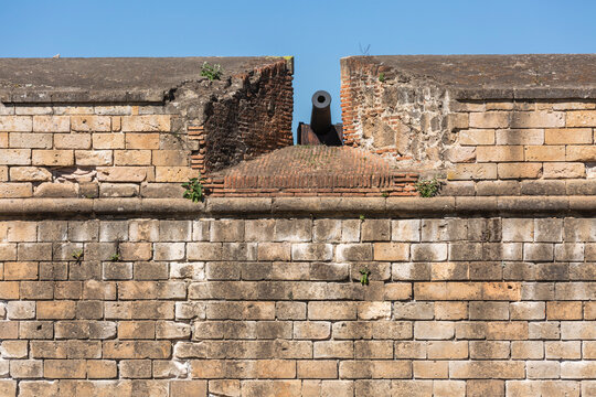 Troneras en la Fortaleza de San Carlos en Perote, Veracruz, M&eacute;xico.