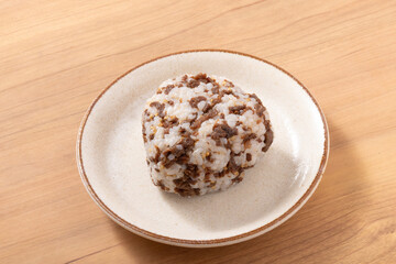 牛たん　おにぎり