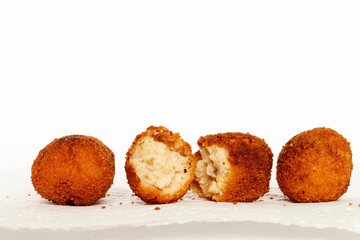 Maravillosas y ricas croquetas de puchero 