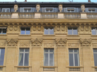 Obraz premium facade of the palais royal in Paris