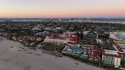 Naklejka premium The Hotel del Coronado in San Diego, California. Beachfront vacation destination 