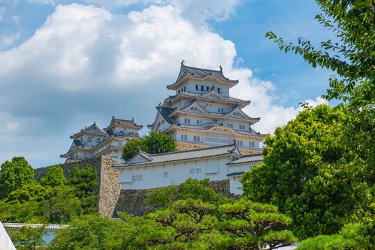 Himeji Castle main keep (Tenshu) building. Himeji Castle (Himeji-jo) is a Japanese castle in historic city of Himeji, Hyogo Prefecture, Japan. It's a UNESCO World Heritage Site. 