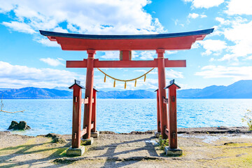秋の御座石神社 鳥居　秋田県仙北市　Torii gate at Gozanoishi Shrine in autumn....