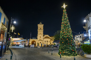 Obraz premium Christmas tree and Holy Church of Saint Lazarus in Larnaca, Cyprus