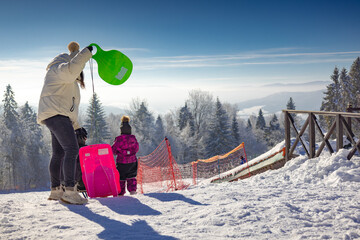 Góra Parkowa w Krynicy-Zdroju zimą. © rogozinski