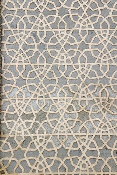 The Yusuf ibn Qusayr Mausoleum is located in Nakhchivan, Azerbaijan. The mausoleum was built in 1161 and features geometric motifs on its walls.